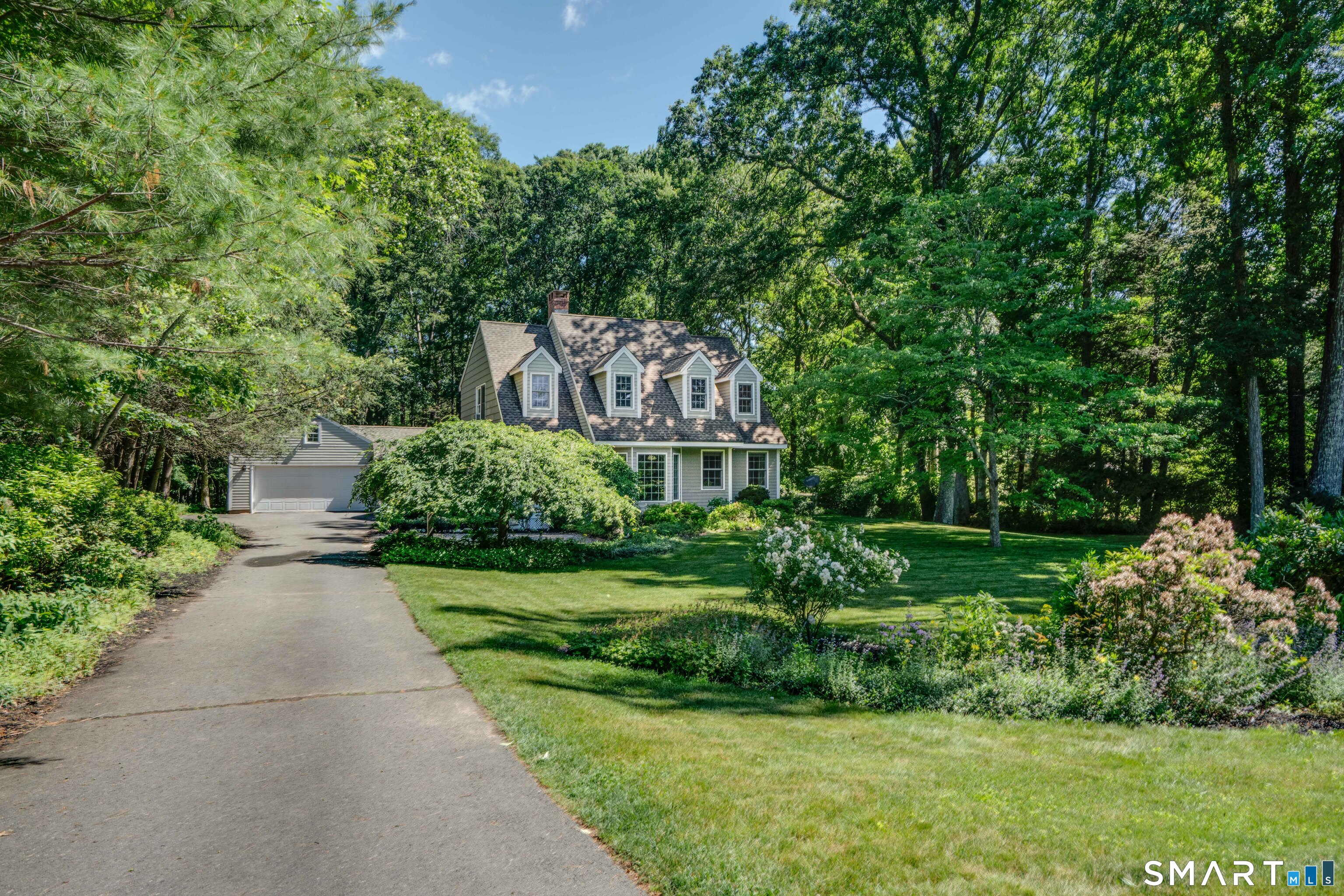 38 Hickory Hill Road Simsbury, CT 06070 - Photo 2 of 40