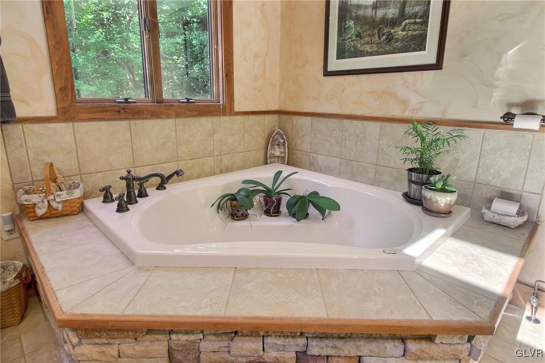 1426 Kroucher Road Stroudsburg, PA 18360 - Photo 33 of 46 Gallery Image 33