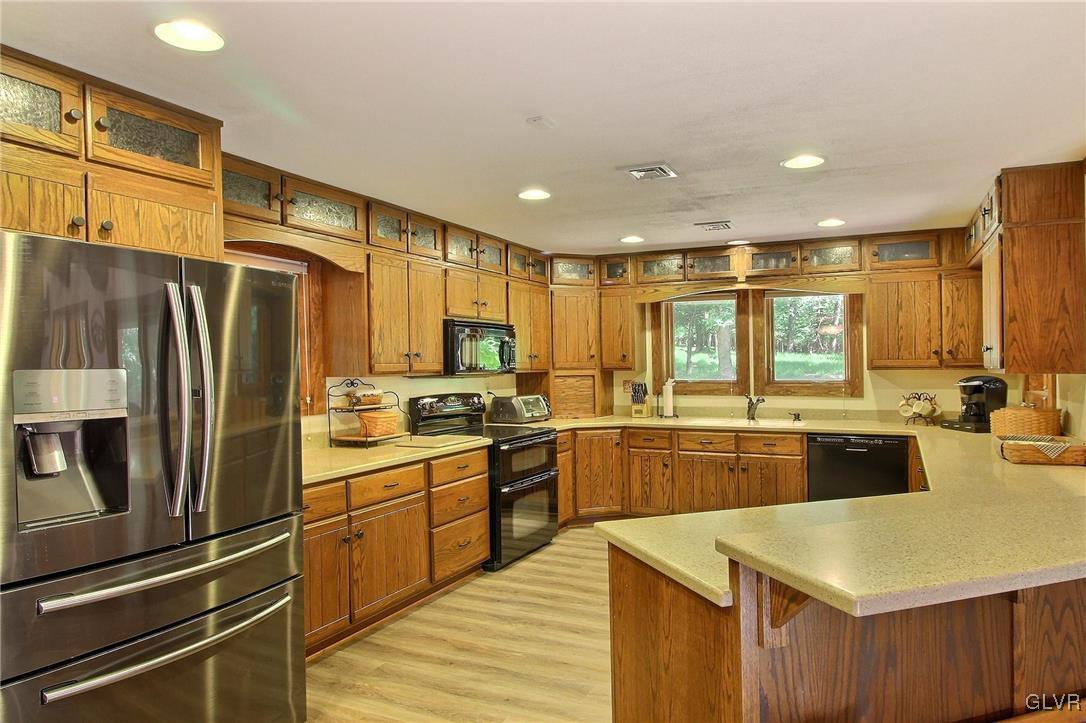 1426 Kroucher Road Stroudsburg, PA 18360 - Photo 6 of 46 Gallery Image 6