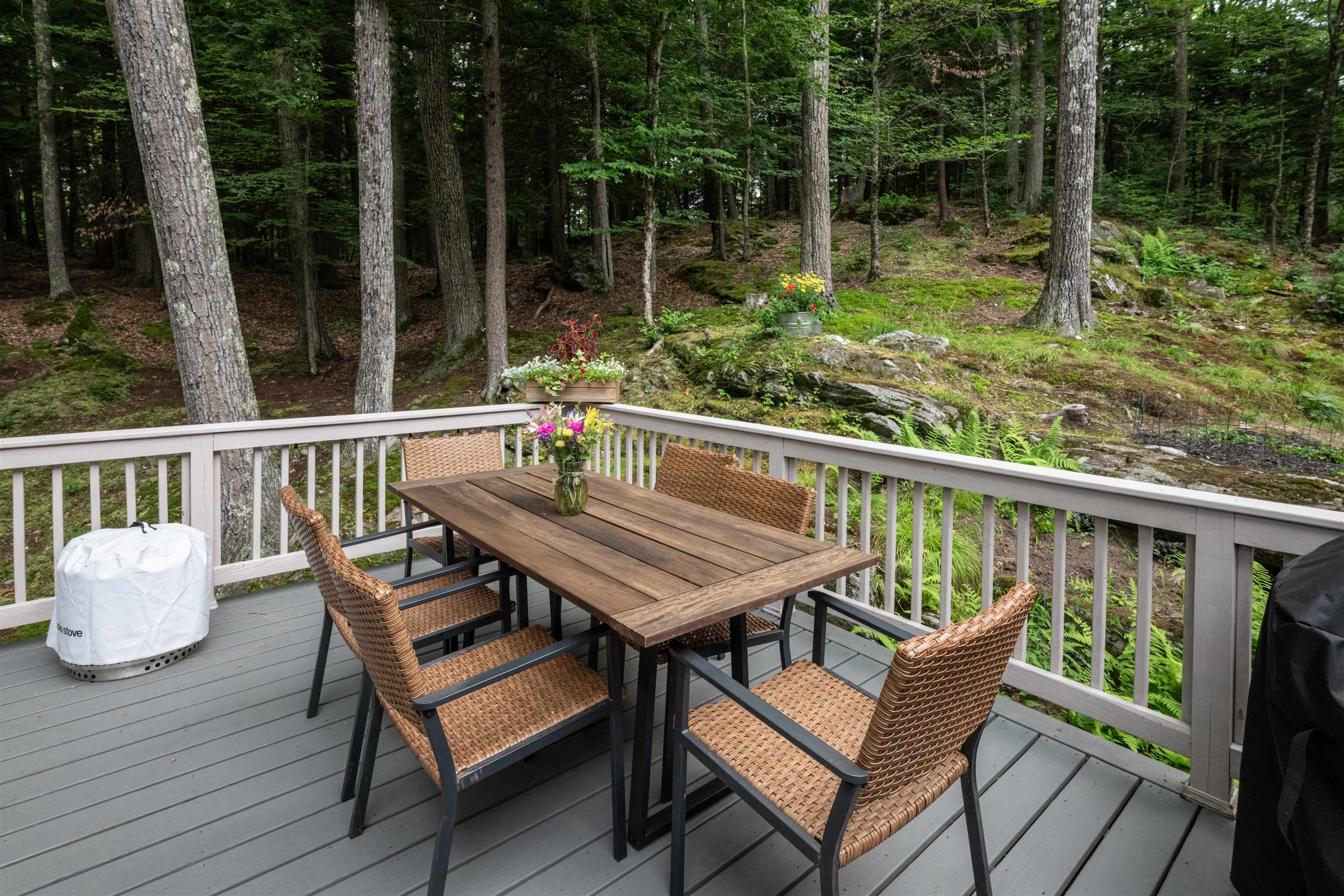 1517 Willard Road Hartford, VT 05059 - Photo 16 of 38 Gallery Image 16