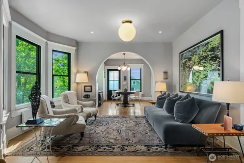 $1,575,000 | 7541 Seward Park Avenue South, Seattle, WA 98118