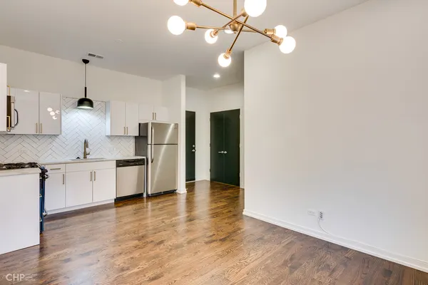 $2,200 | 2301 West Chicago Avenue, Unit 2R, Chicago, IL 60622