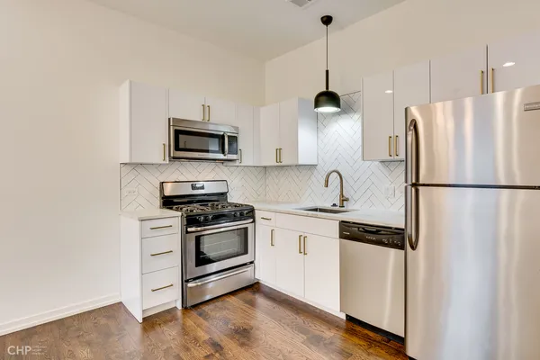 $2,200 | 2301 West Chicago Avenue, Unit 2R, Chicago, IL 60622