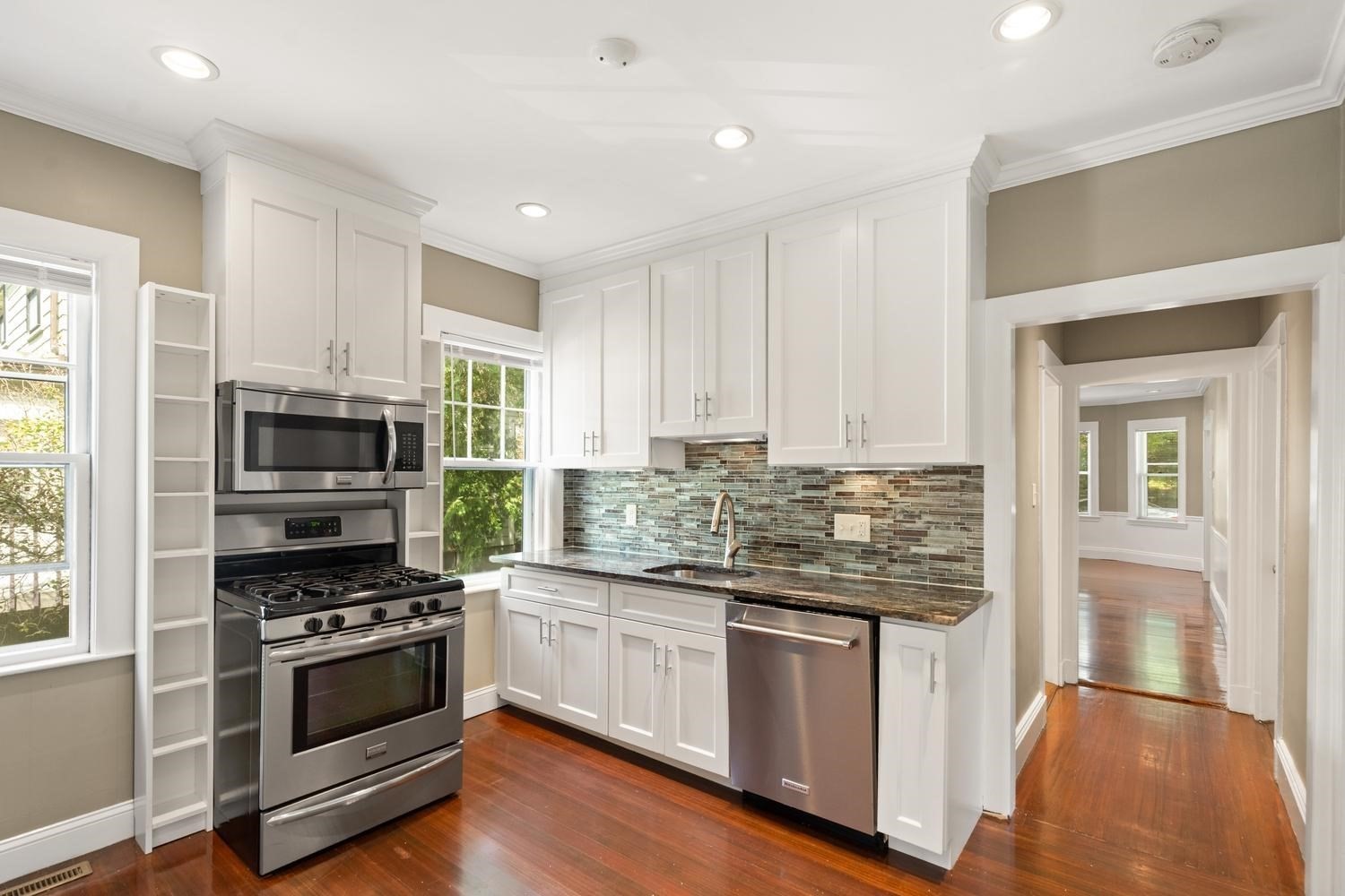 51 Wolcott Road, Unit 1 Brookline, MA 02467 - Photo 12 of 30 Gallery Image 12