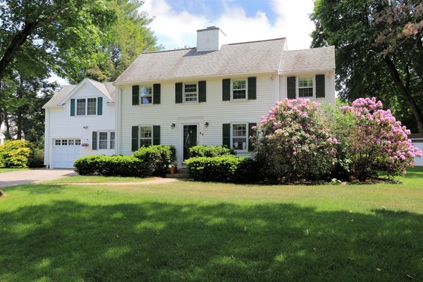 43 Boulder Brook Road Wellesley, MA 02481 - Photo 1 of 23 a front view of a house with a yard