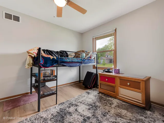 $2,400 | 6908 Great Falls Drive, Plainfield, IL 60586