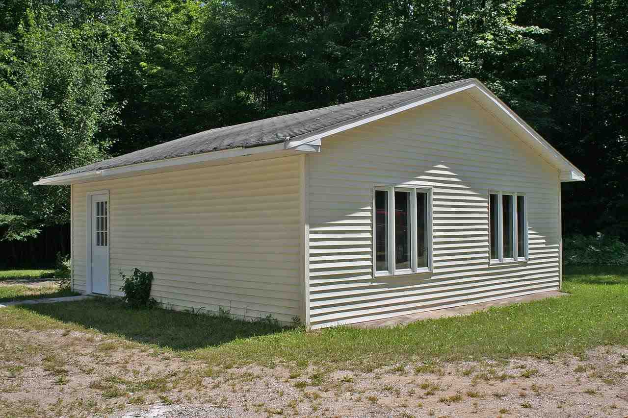 5540 Cook Road Benzonia, MI 49616 - Photo 7 of 37 1783149-6.JPG