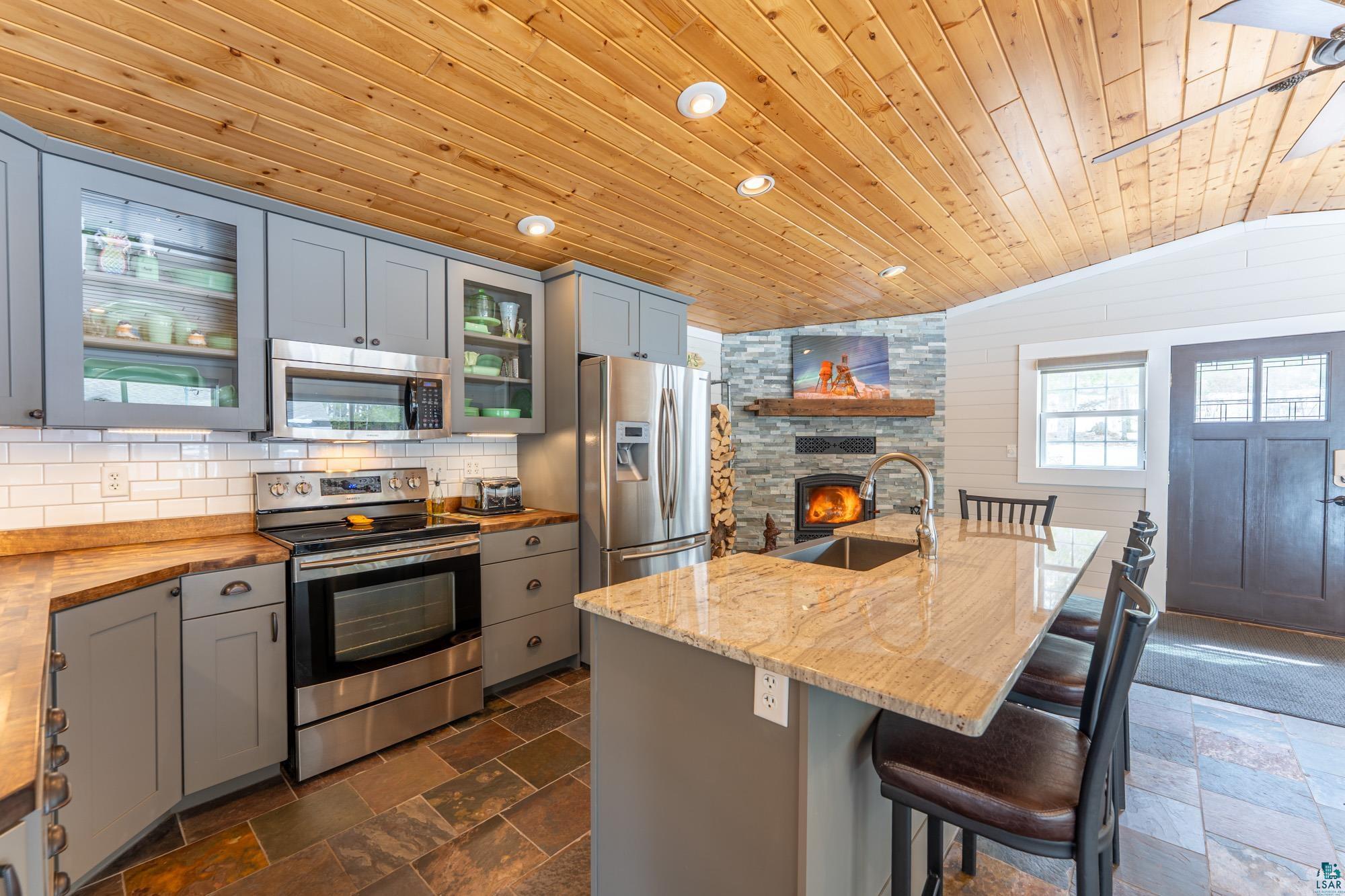 13282 Lodge Road Ely, MN 55731 - Photo 6 of 40