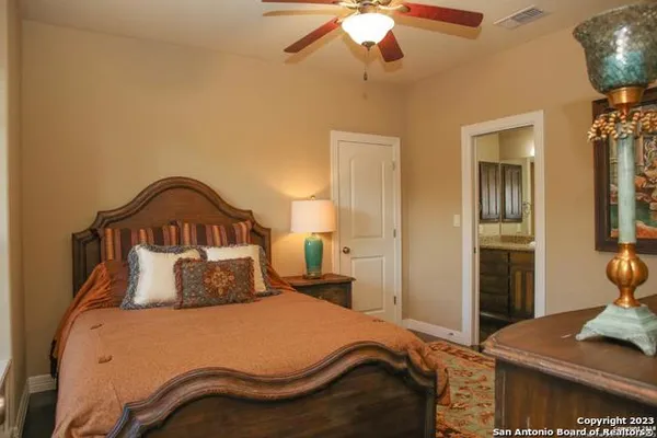 $3,400 | 217 Lone Tree, Boerne, TX 78006