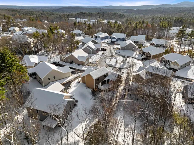 $850,000 | 43 Maple Leaf Way, Manchester, NH 03102