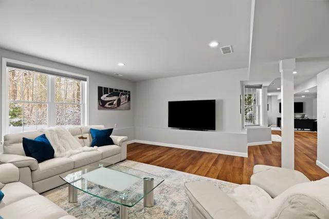 $850,000 | 43 Maple Leaf Way, Manchester, NH 03102