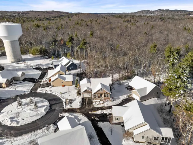 $850,000 | 43 Maple Leaf Way, Manchester, NH 03102