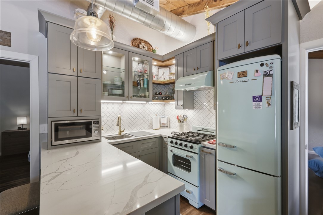11436 Riley Green Road Franklin, TX 77856 - Photo 26 of 43 Bunk house kitchen