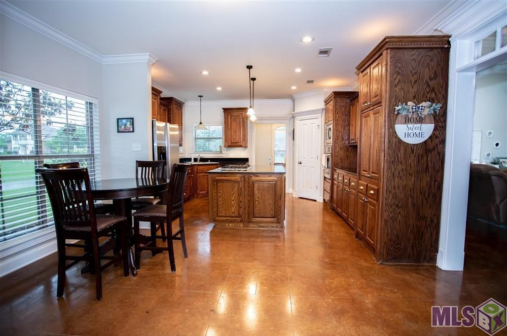 16233 Jay Road Prairieville, LA 70769 - Photo 3 of 19 Kitchen
