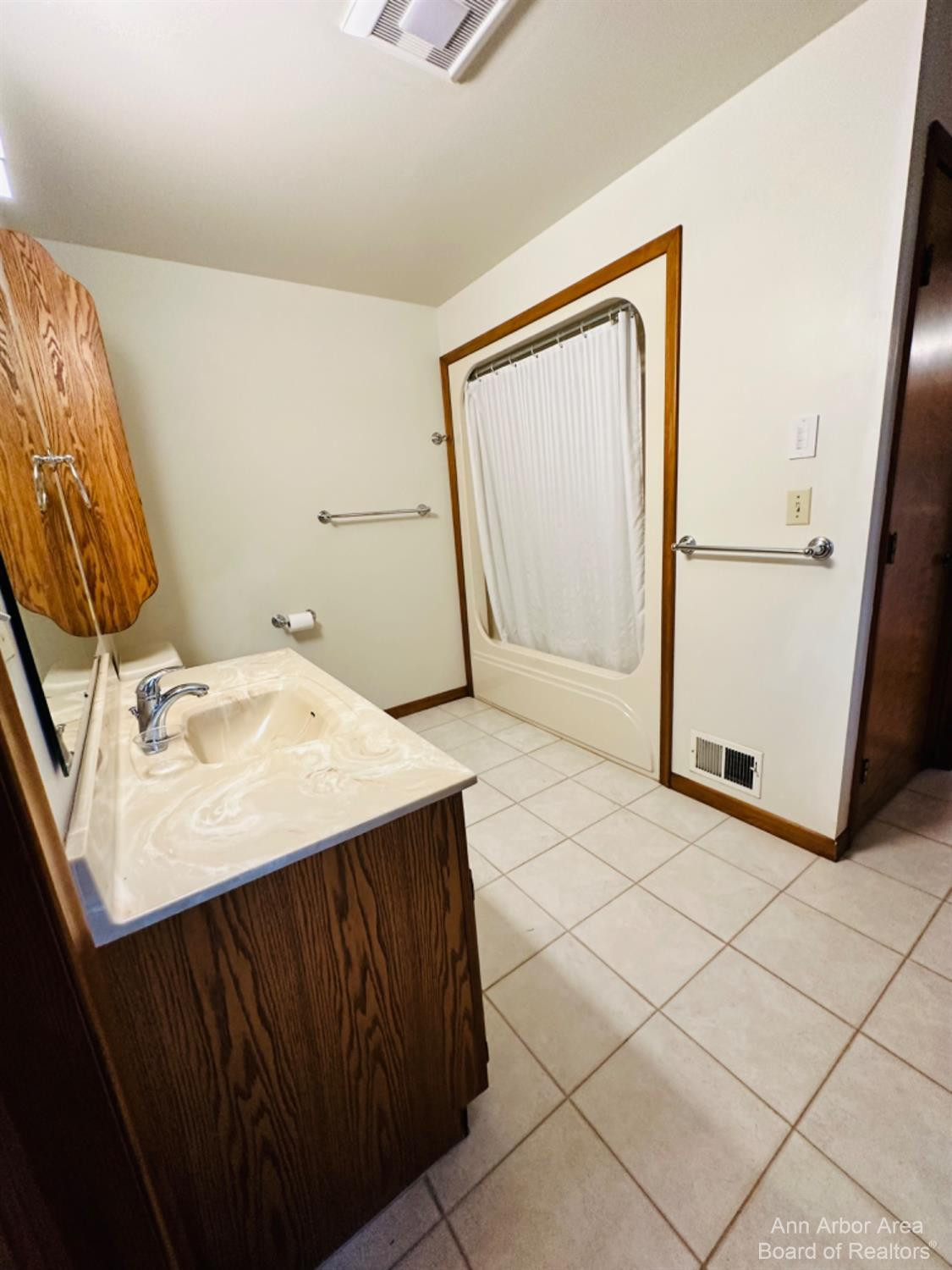 4255 Allen Road Tecumseh, MI 49286 - Photo 11 of 25 Photo 11