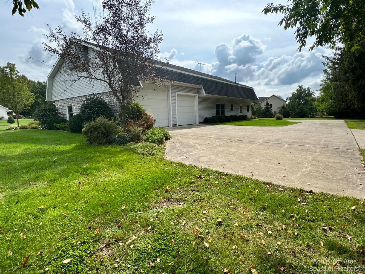 4255 Allen Road Tecumseh, MI 49286 - Photo 4 of 25 Photo 4