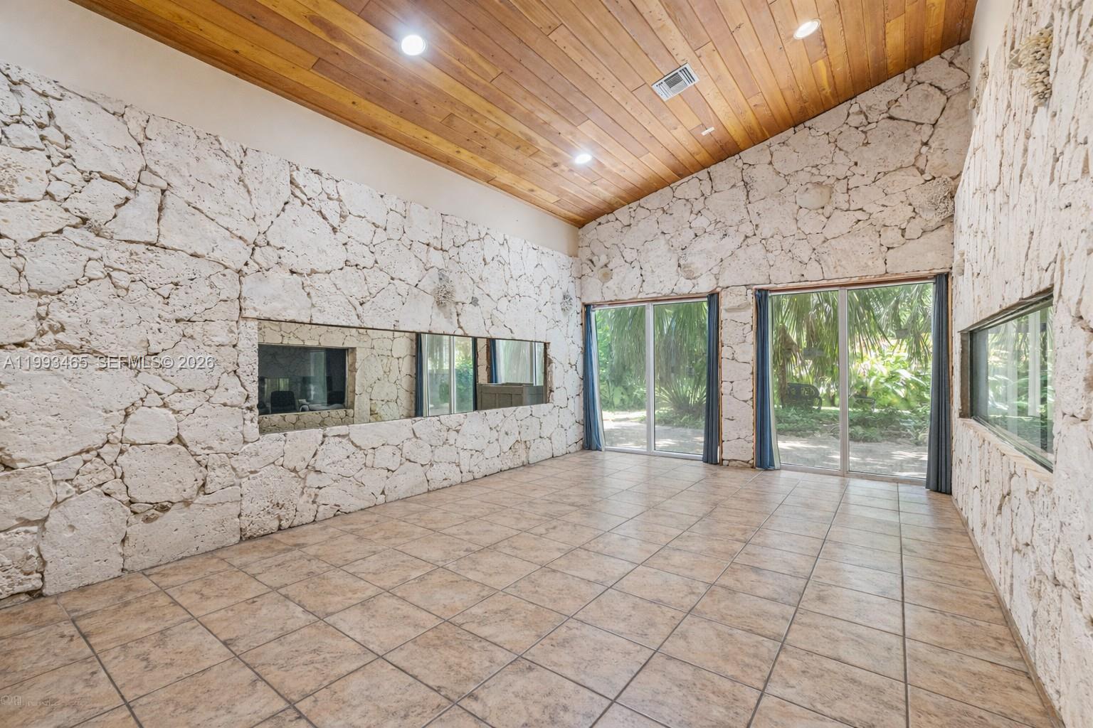 7997 Southwest 76th Avenue Miami, FL 33143 - Photo 21 of 42