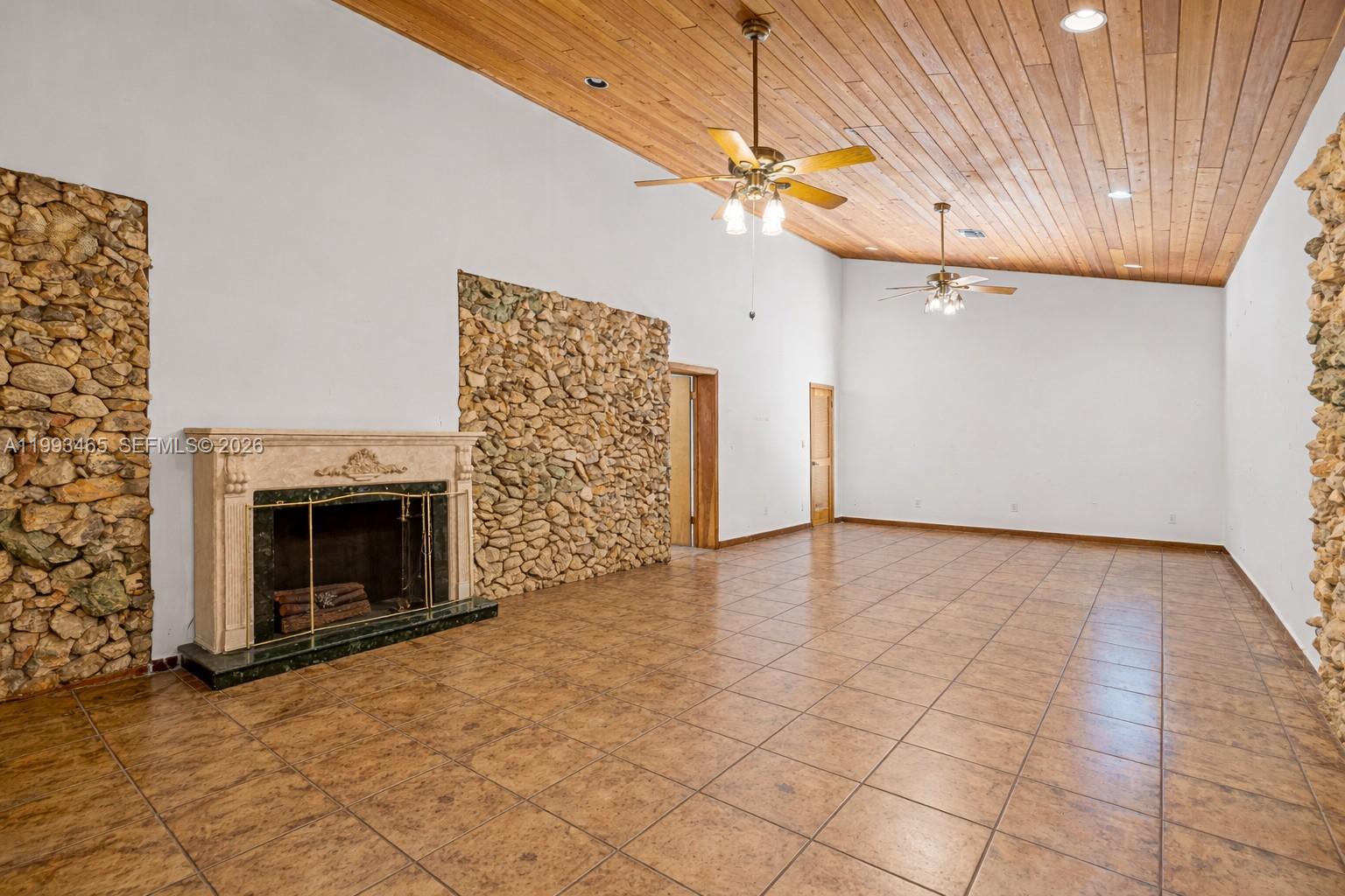 7997 Southwest 76th Avenue Miami, FL 33143 - Photo 24 of 42