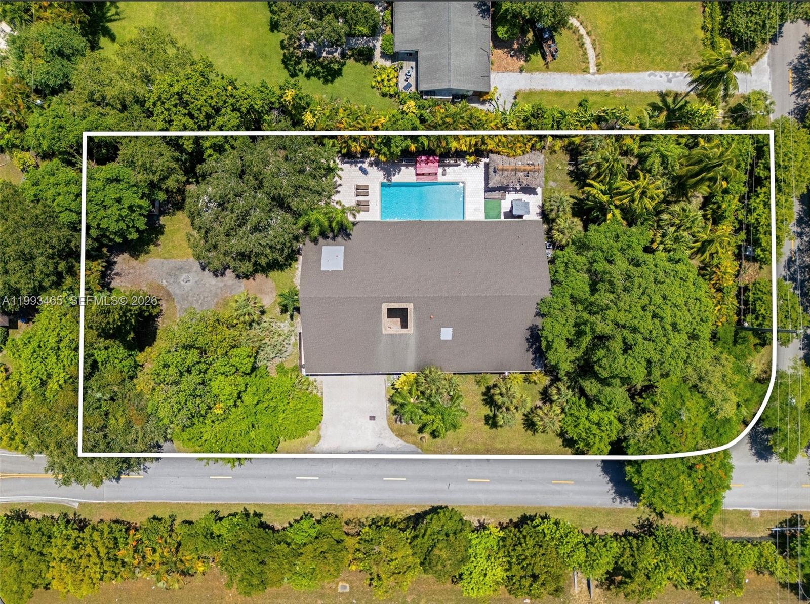 7997 Southwest 76th Avenue Miami, FL 33143 - Photo 4 of 42