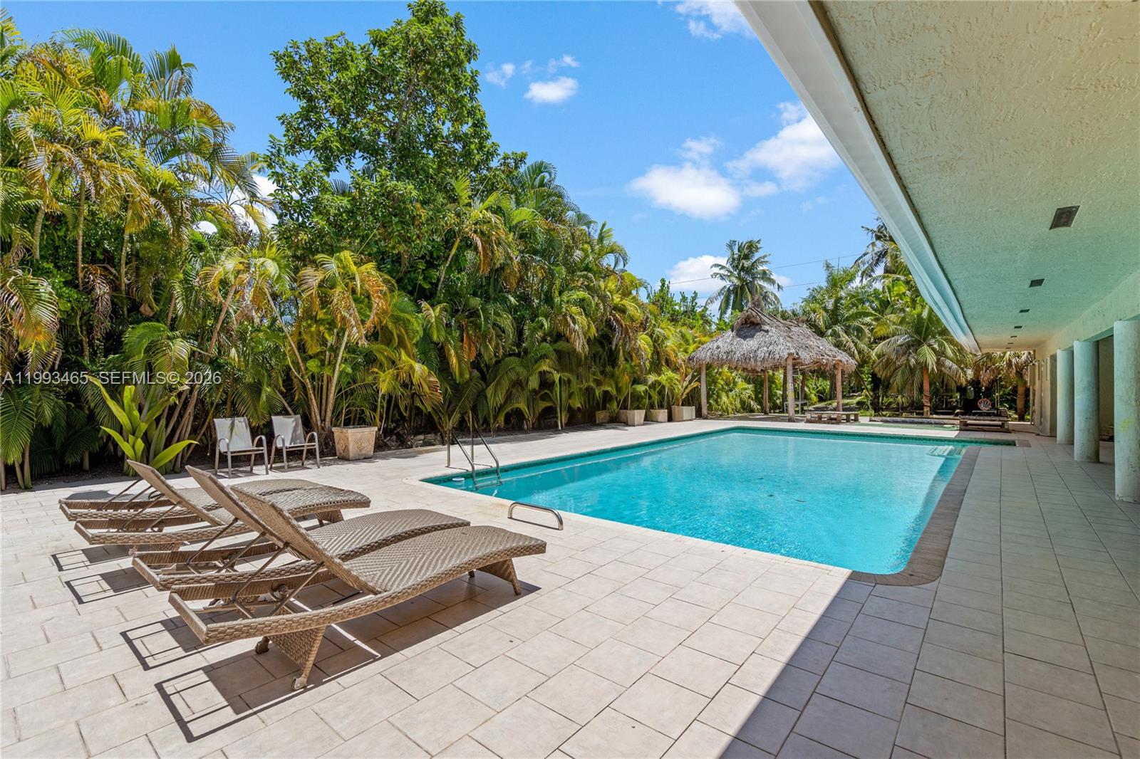 7997 Southwest 76th Avenue Miami, FL 33143 - Photo 7 of 42