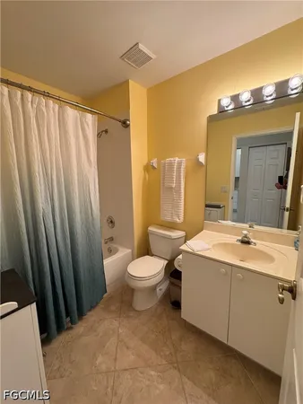$2,000 | 14501 Daffodil Drive, Unit 1207, Fort Myers, FL 33919