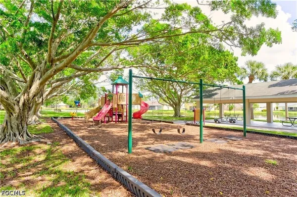 $2,000 | 14501 Daffodil Drive, Unit 1207, Fort Myers, FL 33919