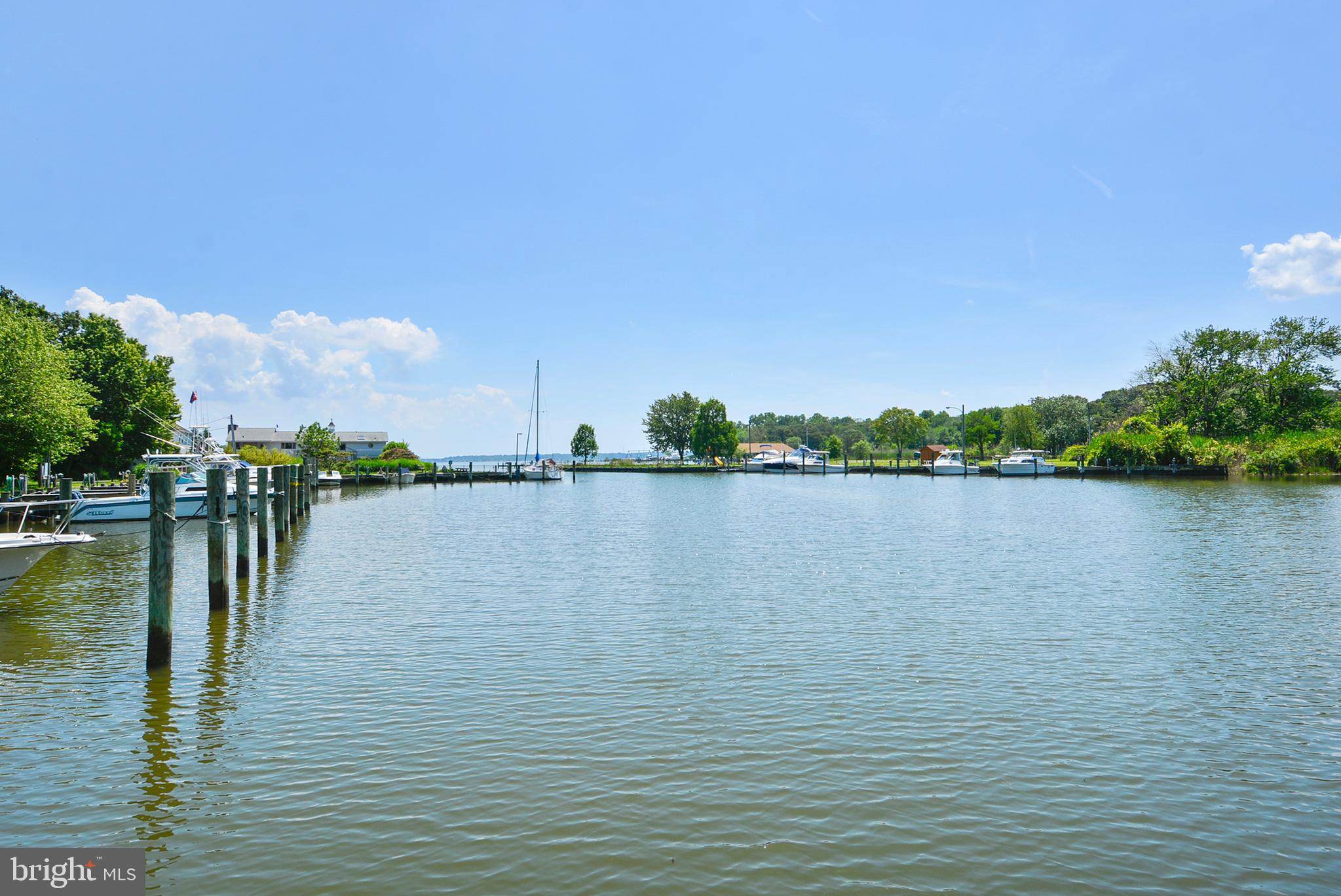 1519 Long Point Road Pasadena, MD 21122 - Photo 6 of 42 Community view