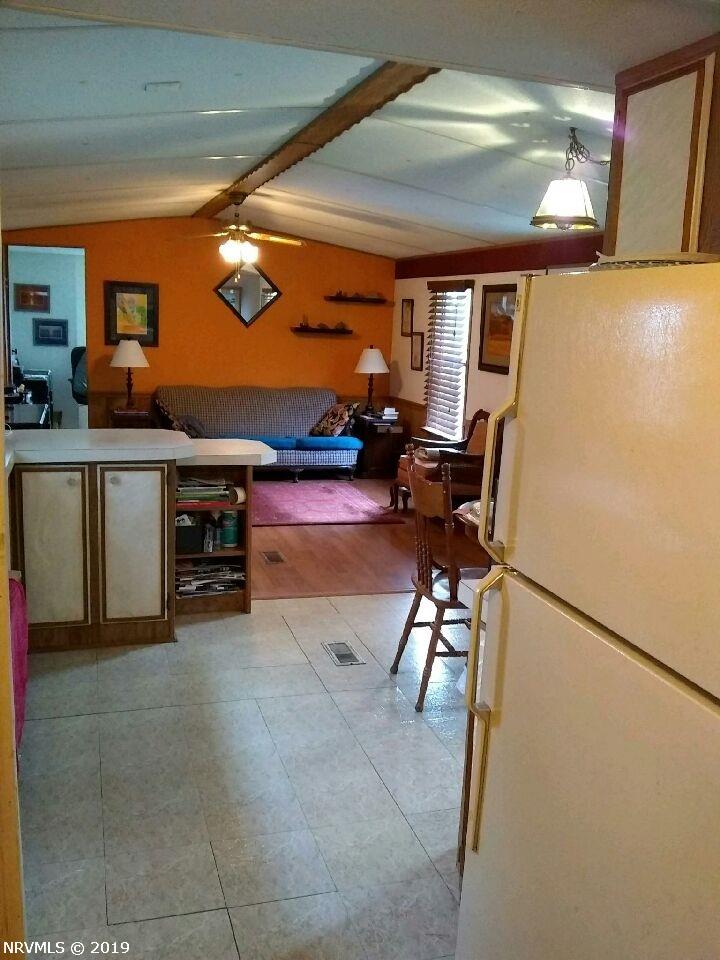 537 Red Oak Grove Road Northeast Floyd, VA 24091 - Photo 10 of 11 Gallery Image 10