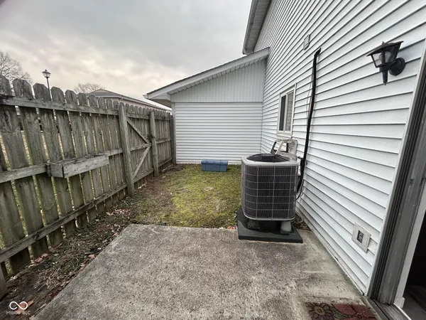 $159,900 | 2896 2 Worlds Drive, Columbus, IN 47201