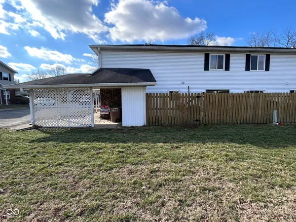 $153,500 | 2896 2 Worlds Drive, Columbus, IN 47201