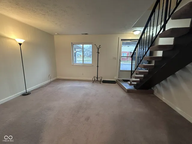 $170,000 | 2896 2 Worlds Drive, Columbus, IN 47201