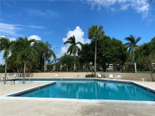 $2,300 | 279 Deer Creek Boulevard, Unit 1106, Deerfield Beach, FL 33442