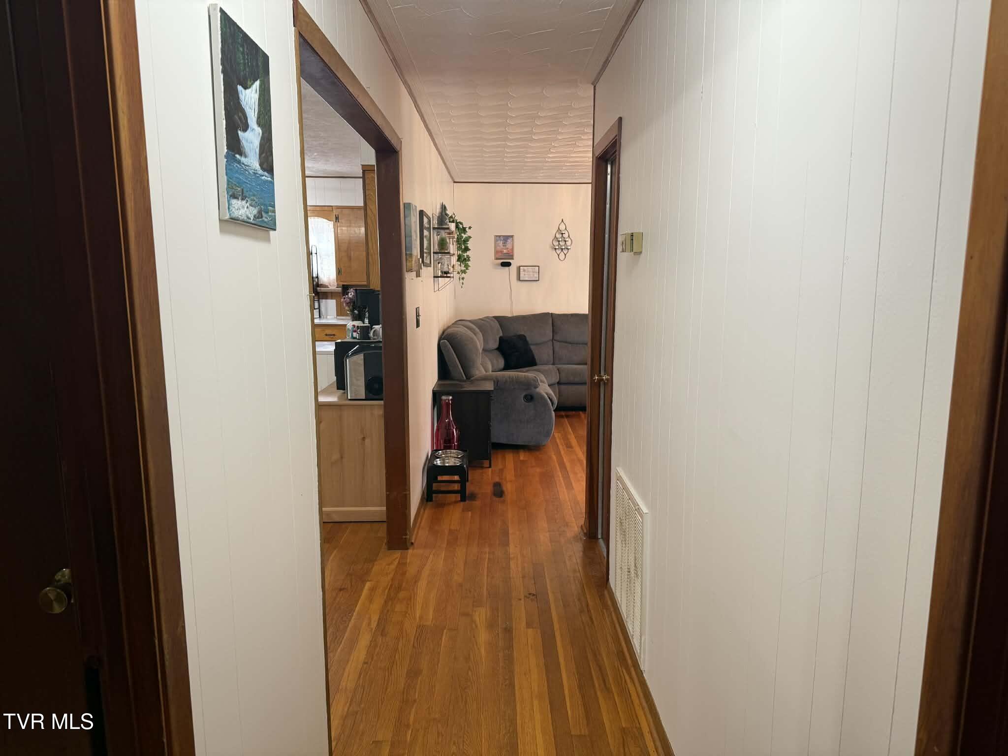 73 Fork Ridge Road Lebanon, VA 24266 - Photo 14 of 33 kfghkfhk