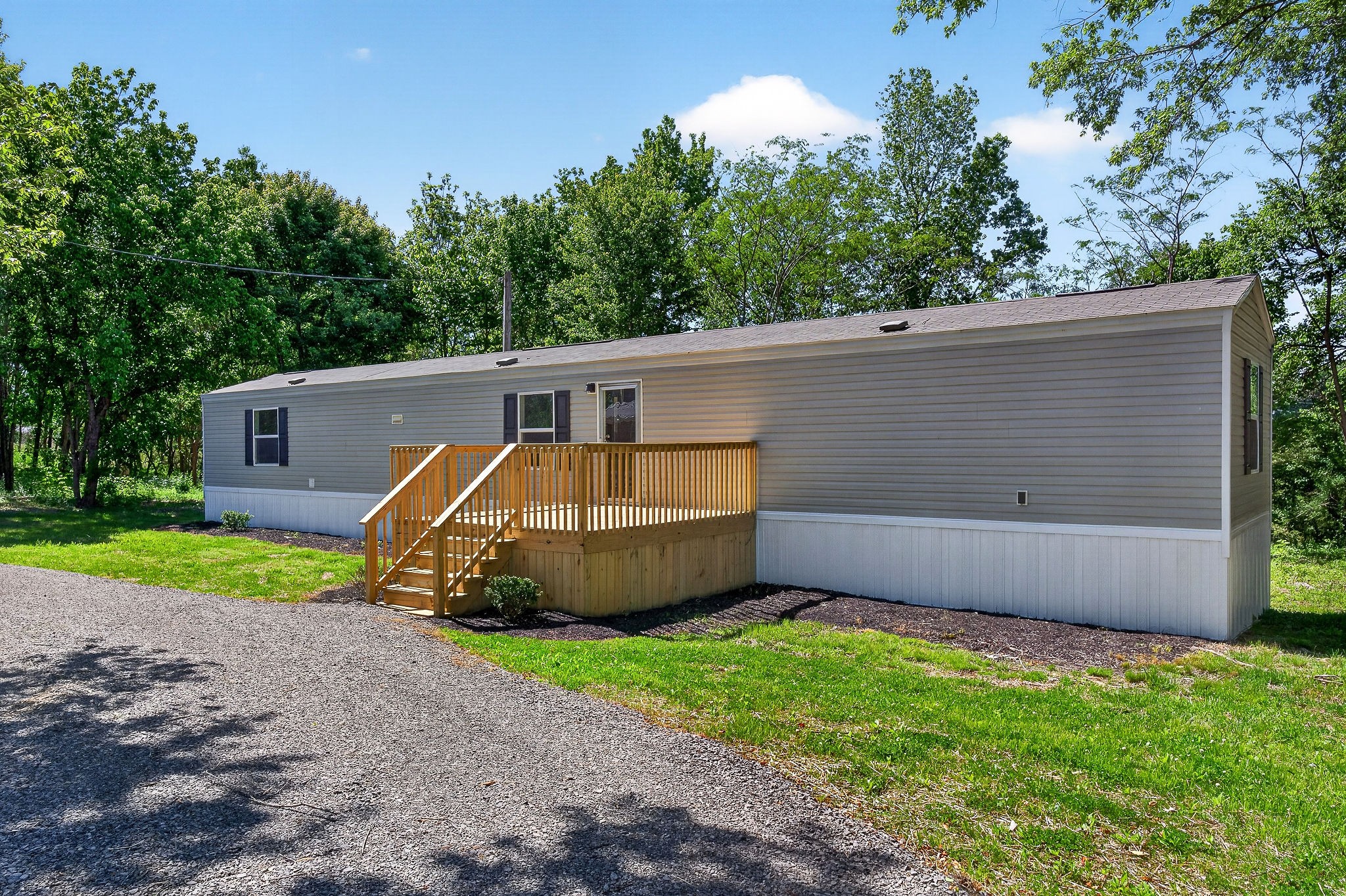8380 Chaffin Road Baxter, TN 38544 - Photo 1 of 23