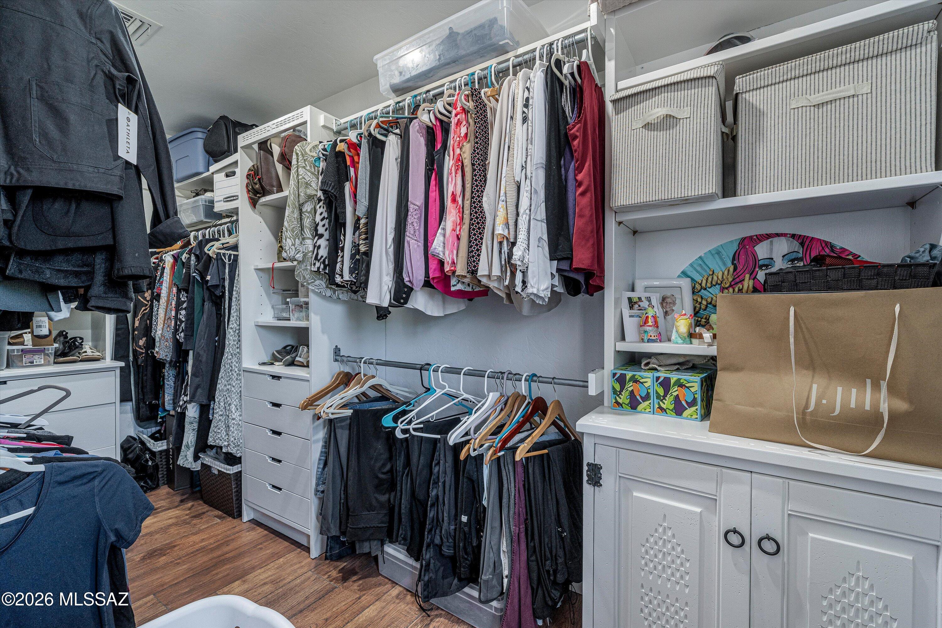 10015 East Fort Lowell Road Tucson, AZ 85749 - Photo 22 of 45 Walk in closet