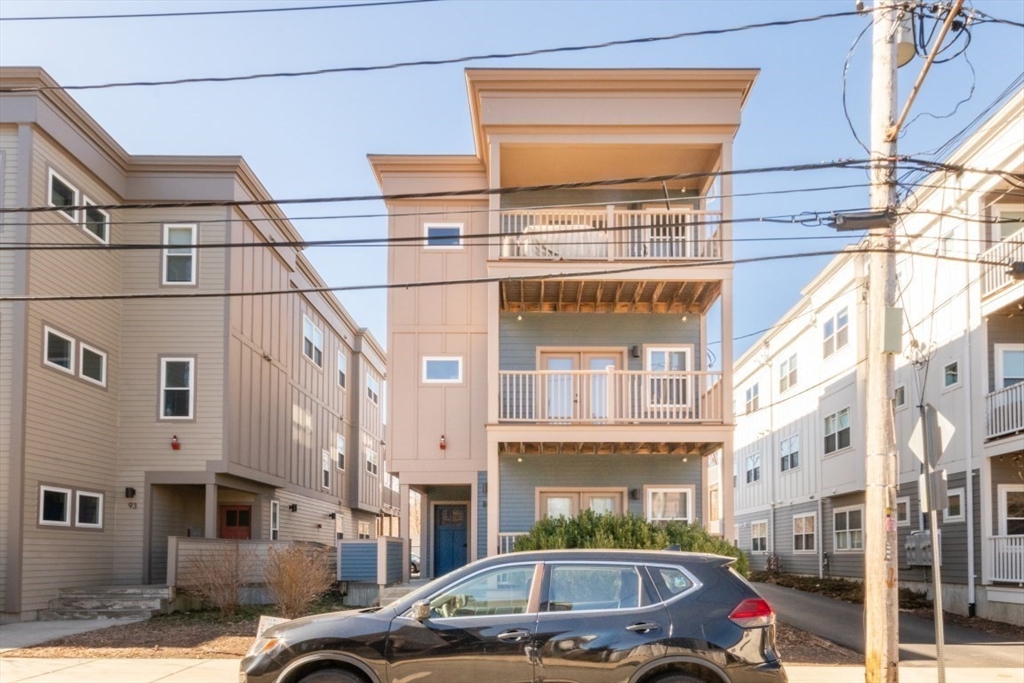 89 Brookley Road, Unit 3 Boston, MA 02130 - Photo 3 of 38 Gallery Image 3