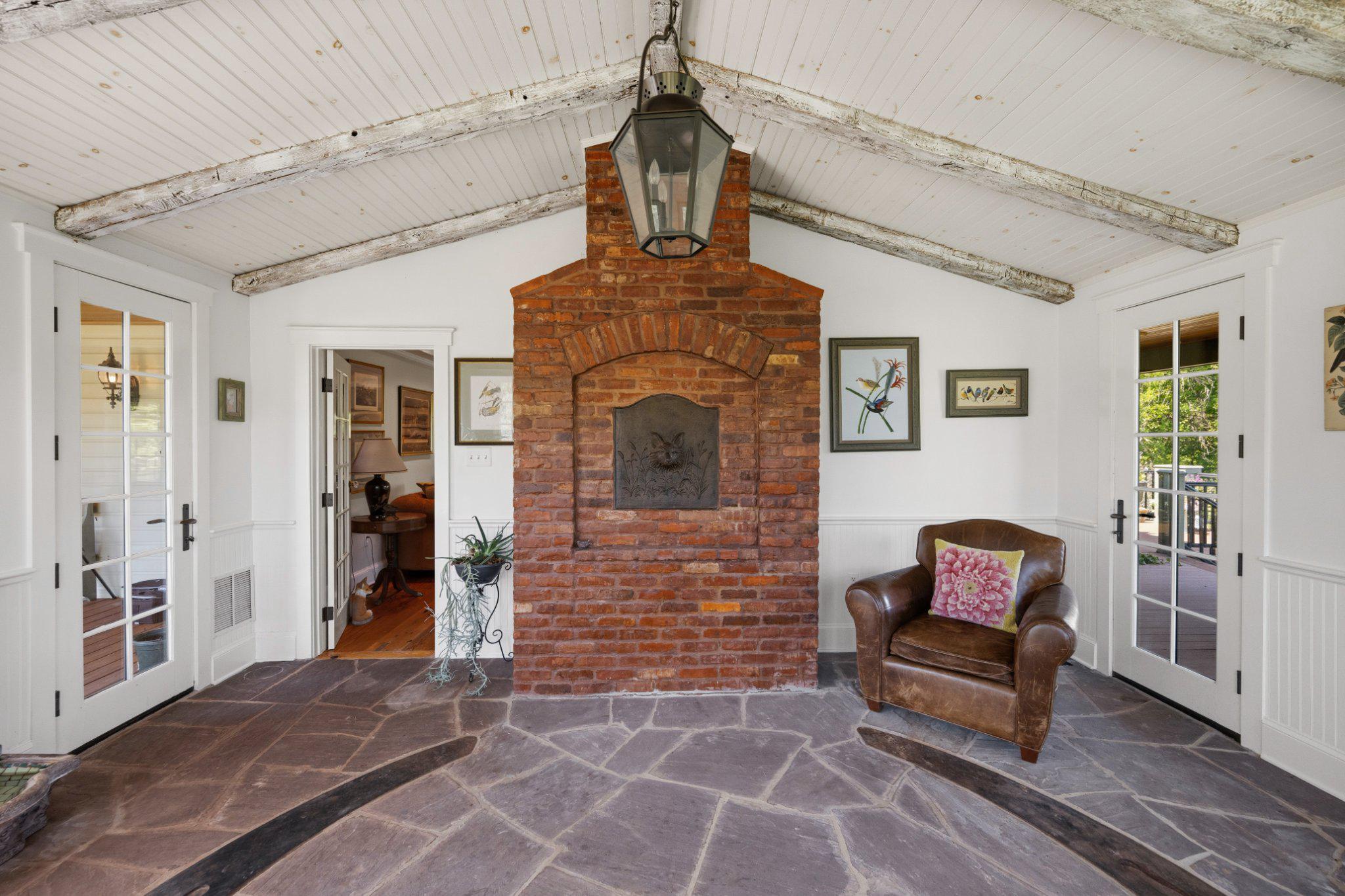 18101 Cattail Road Poolesville, MD 20837 - Photo 31 of 79 Chimney niche with fox head detail
