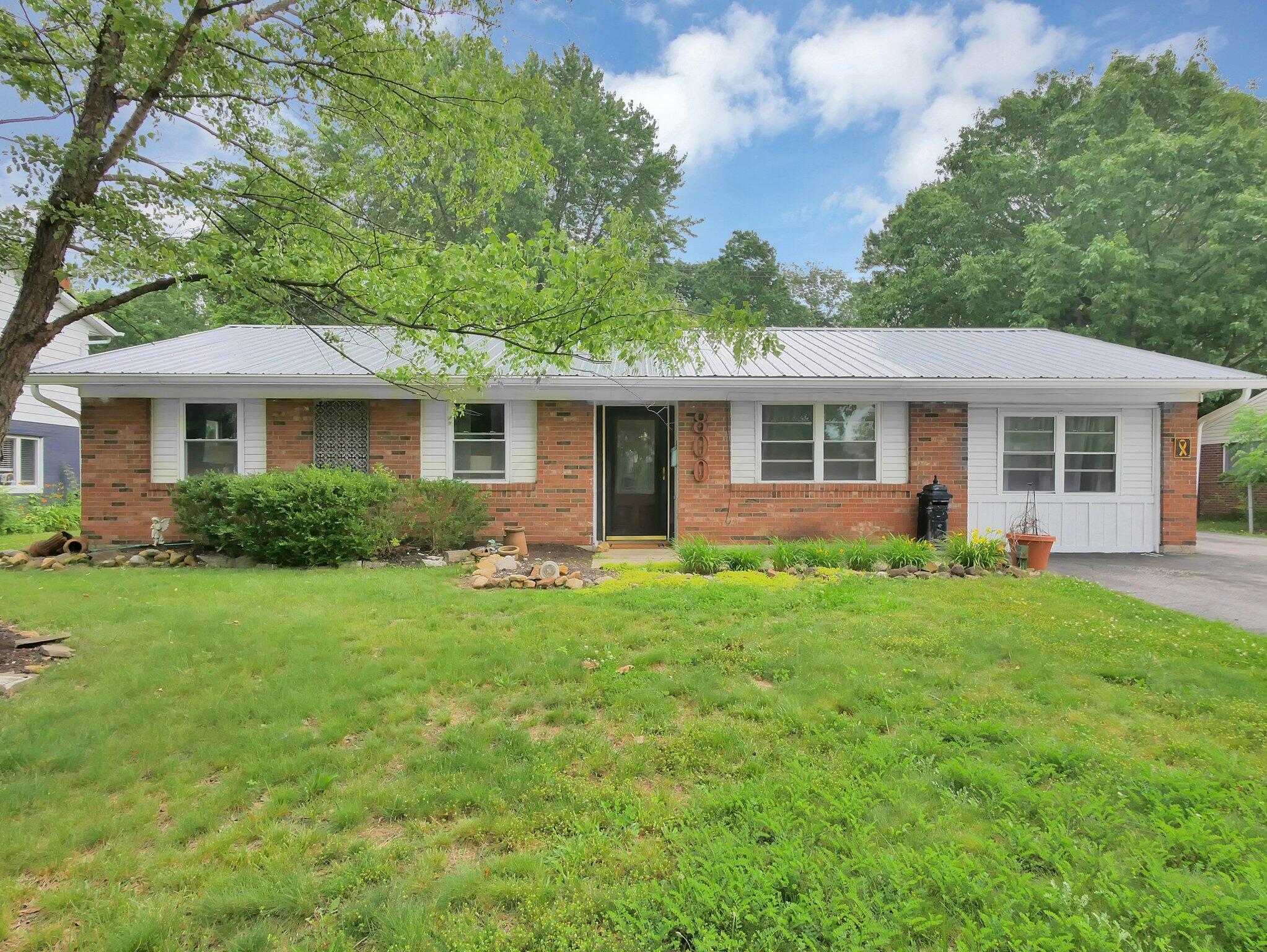 1-web-or-mls-800-s-spring-rd