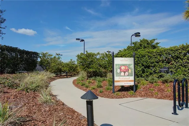 a view of a tennis court