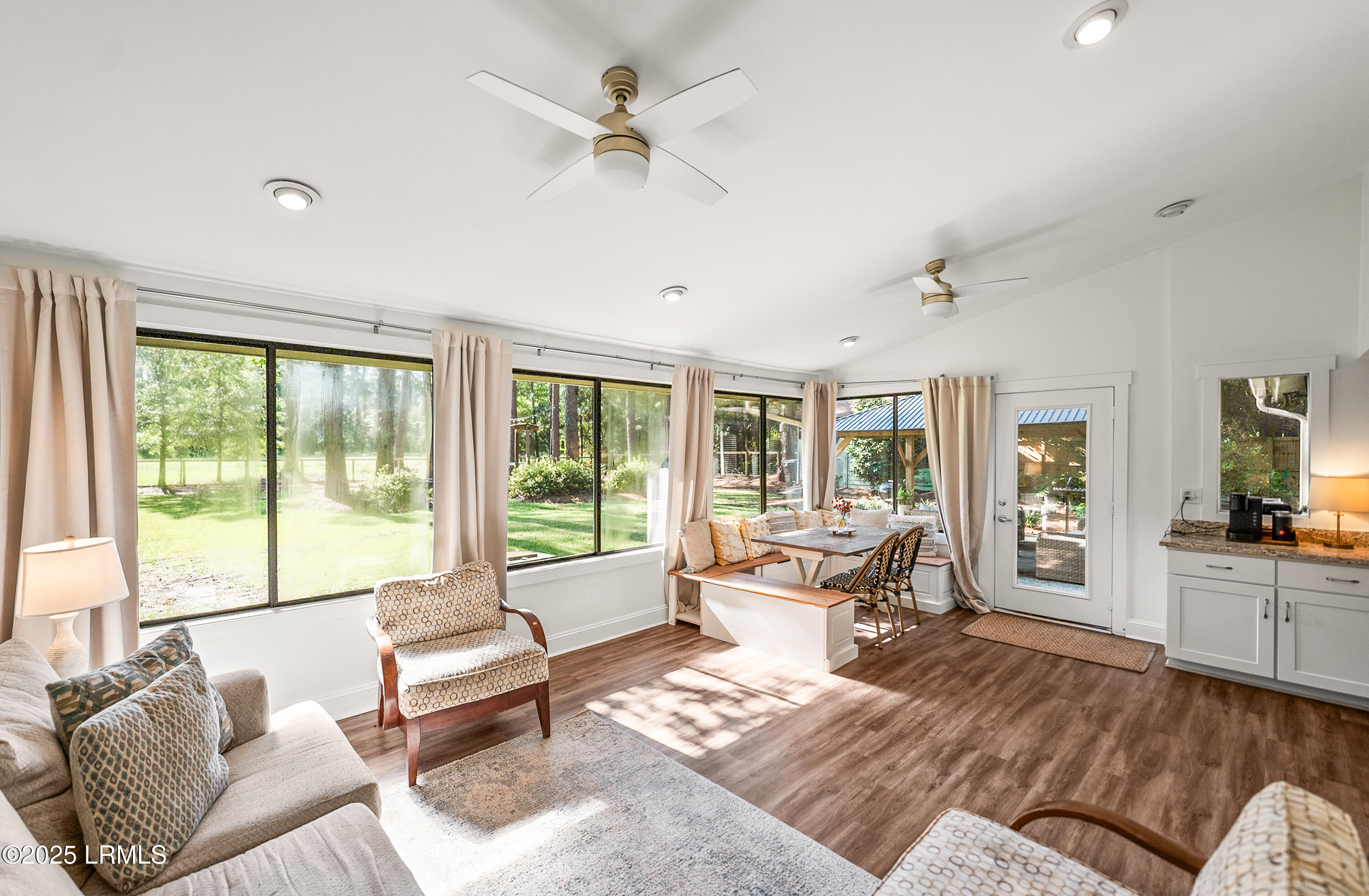 14 Wade Hampton Drive Beaufort, SC 29907 - Photo 12 of 42 Dining