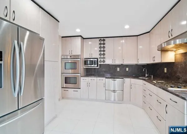 $4,200 | 2 Millo Place, Unit 2, Little Ferry, NJ 07643