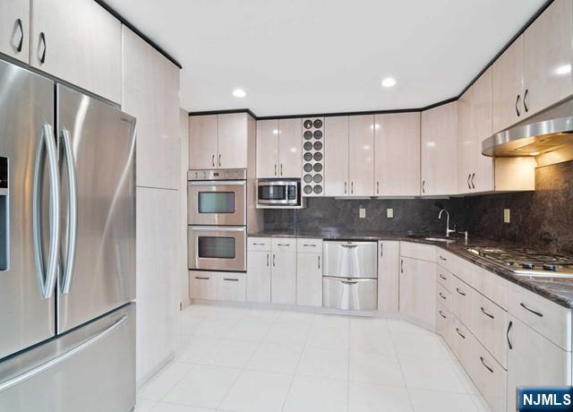 2 Millo Place, Unit 2 Little Ferry, NJ 07643 - Photo 8 of 21