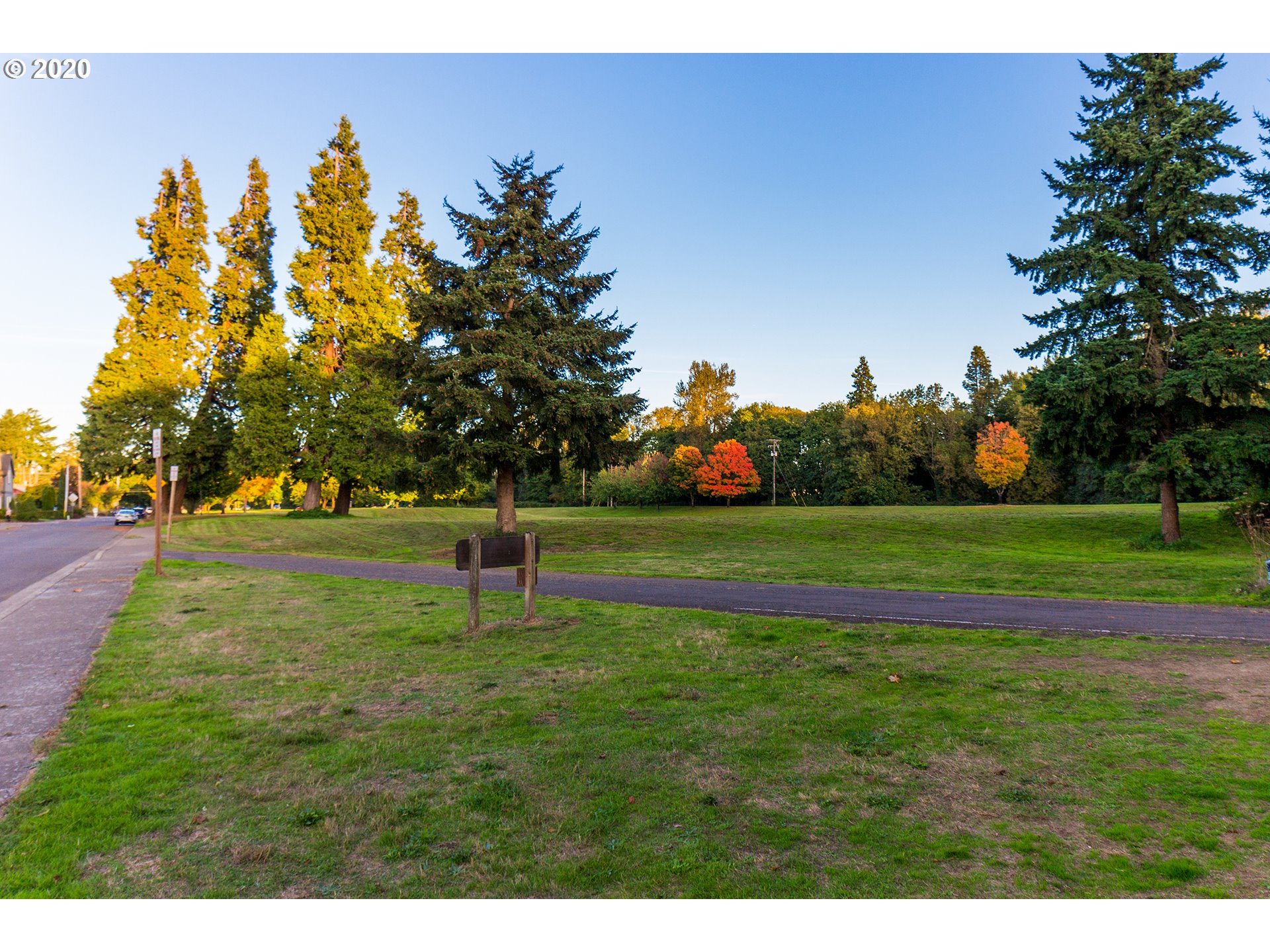 502 Walnut Place Springfield, OR 97477 - Photo 29 of 31