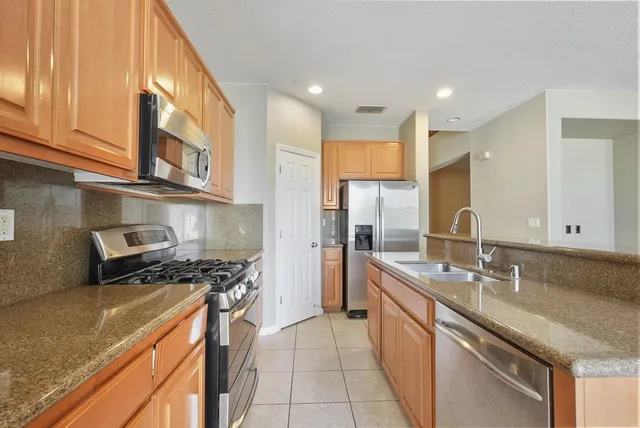 $375,000 | 9353 Vintner Circle, Patterson, CA 95363