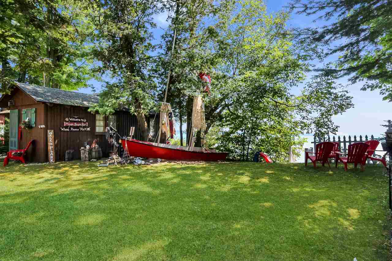3732 South Lee Point Road Suttons Bay, MI 49682 - Photo 4 of 31 1876065-3.JPG