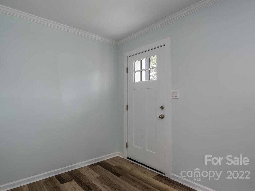8320 Castlekeep Road Charlotte, NC 28226 - Photo 3 of 29 Gallery Image 3