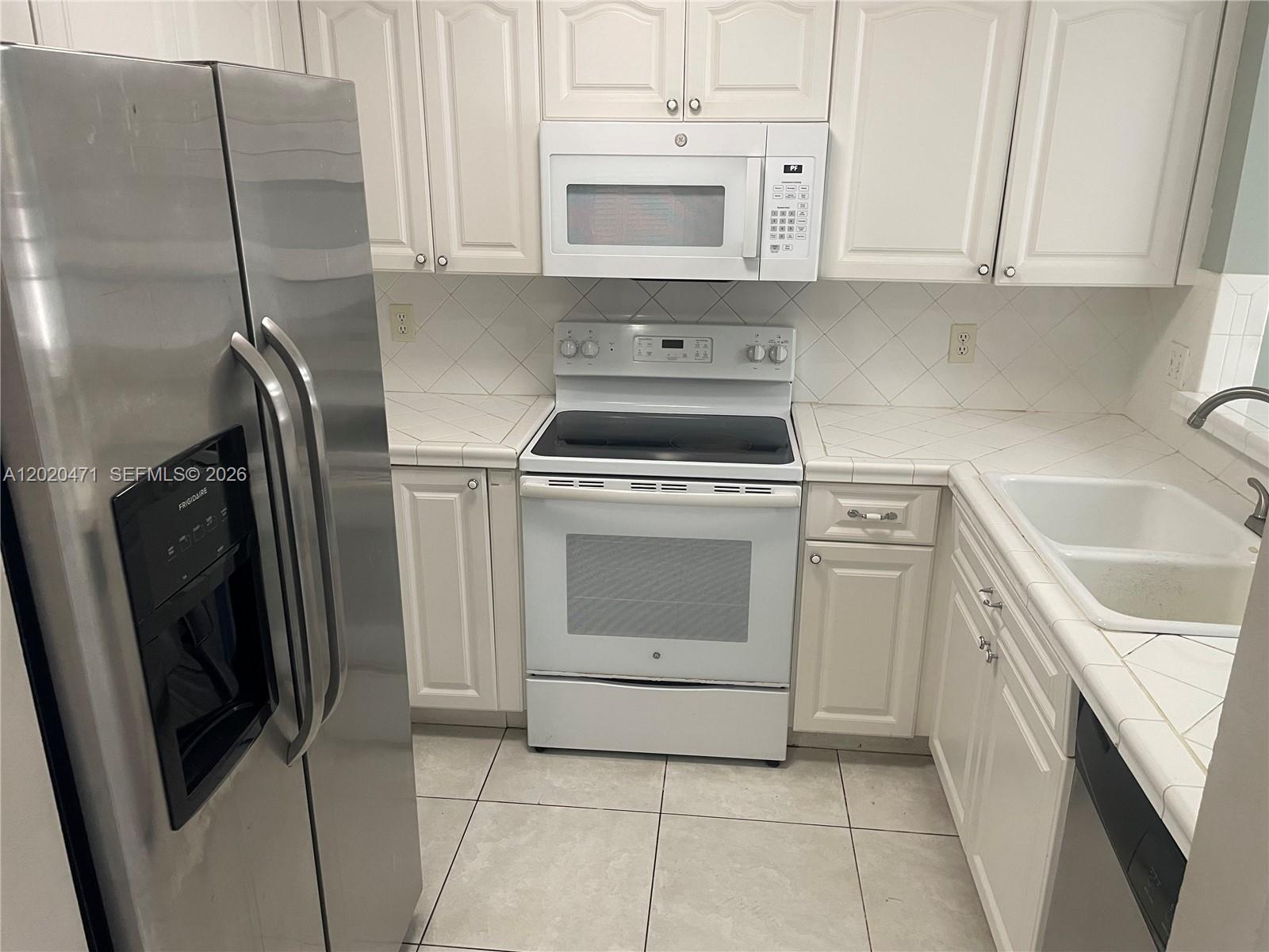 655 West 68th Street, Unit 4 Hialeah, FL 33014 - Photo 3 of 8