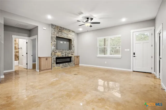 $339,000 | 526 Eastview Drive, Canyon Lake, TX 78133