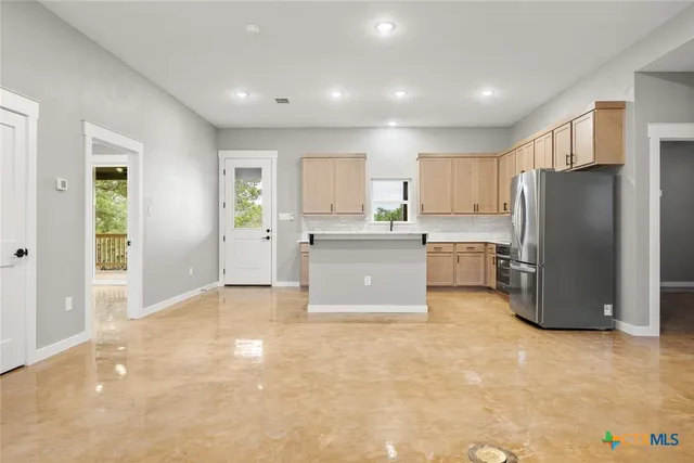 $339,000 | 526 Eastview Drive, Canyon Lake, TX 78133