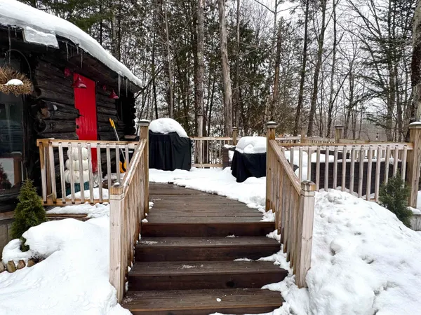 $289,000 | 438 Old Bradley Road, St. Johnsbury, VT 05819
